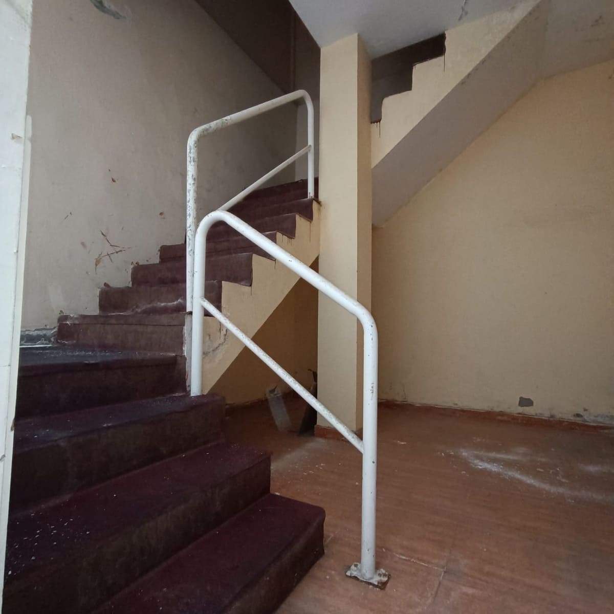 Commercial for rent in Las Palmas de Gran Canaria - € 2,250 (Ref: 9882246)