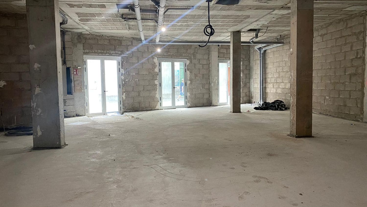 Commercial for rent in Las Palmas de Gran Canaria - € 6,000 (Ref: 9882248)