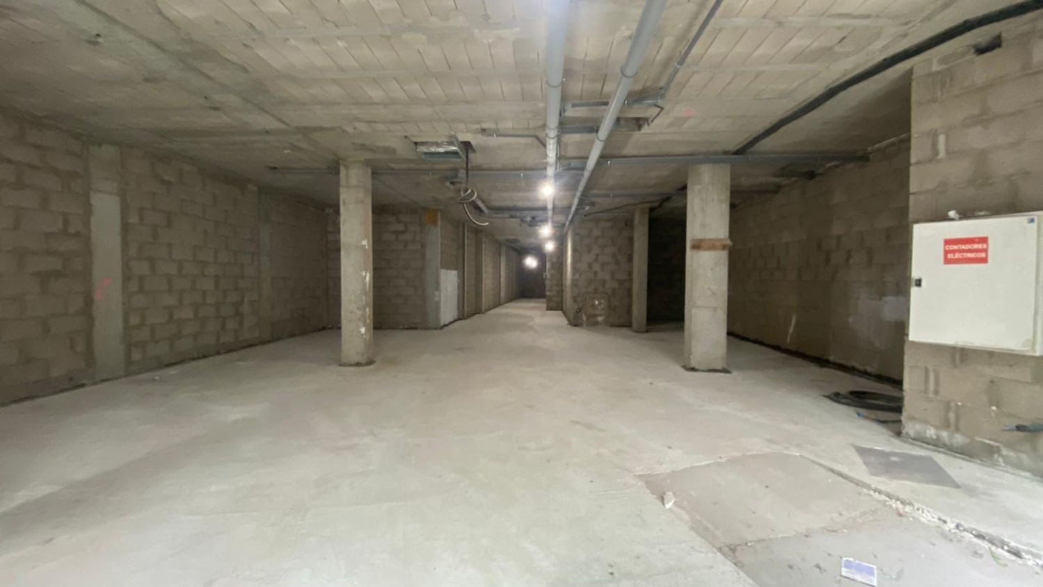 Commercial for rent in Las Palmas de Gran Canaria - € 6,000 (Ref: 9882248)