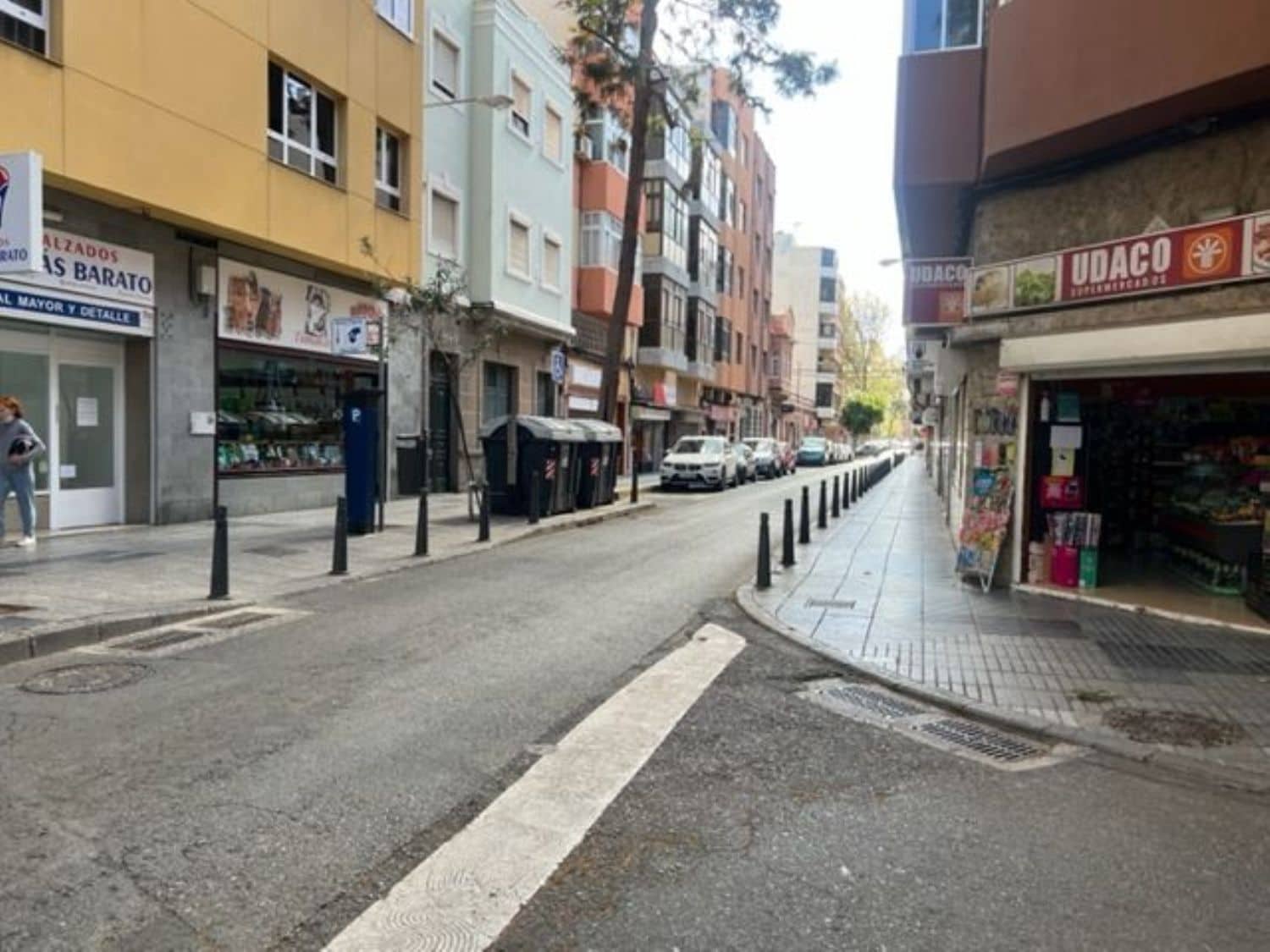 Commercial for sale in Las Palmas de Gran Canaria - € 149,000 (Ref: 9882249)