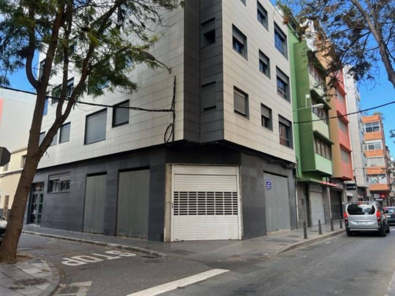 Commercial for sale in Las Palmas de Gran Canaria - € 149,000 (Ref: 9882249)
