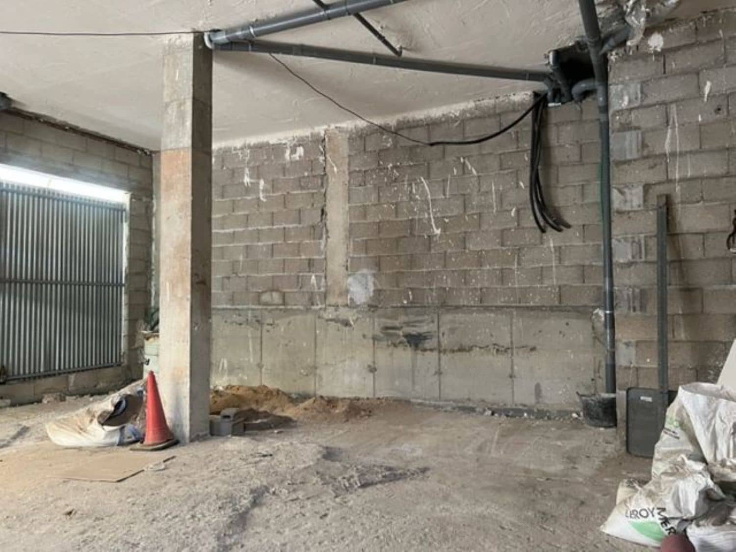Commercial for sale in Las Palmas de Gran Canaria - € 149,000 (Ref: 9882249)