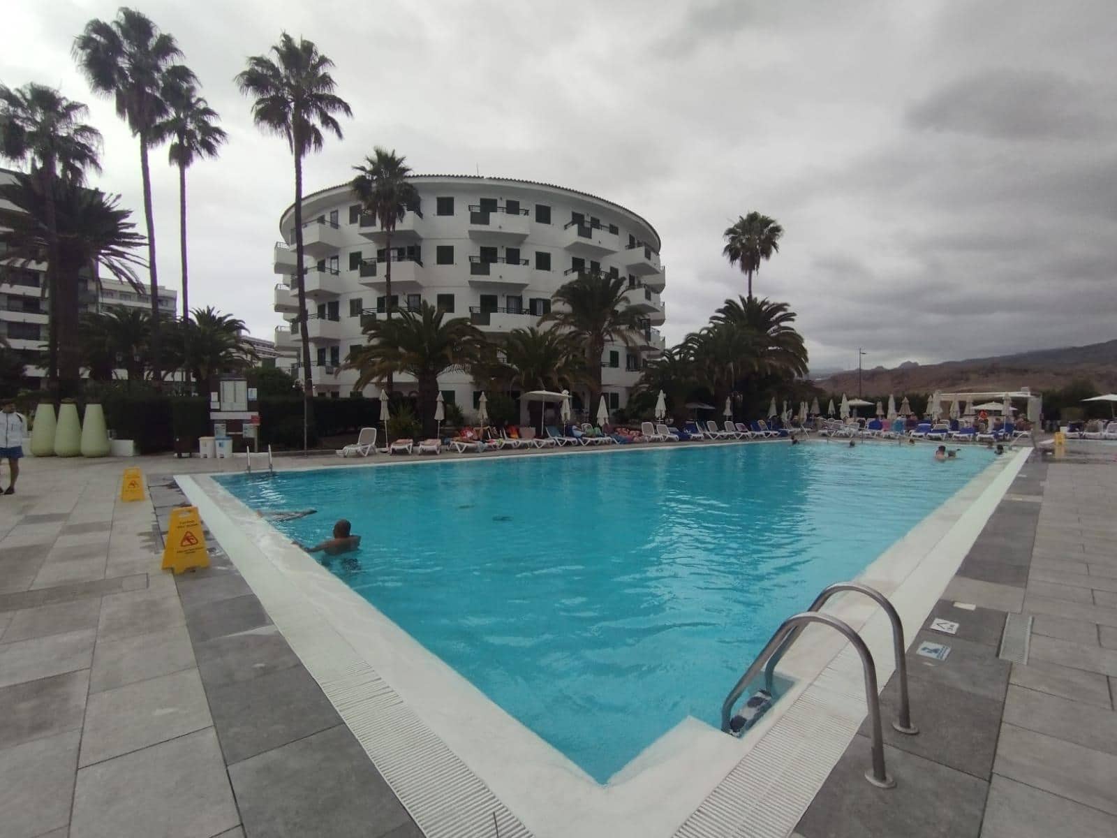 1 bedroom Apartment for sale in San Bartolome de Tirajana with pool garage - € 155,000 (Ref: 9882251)