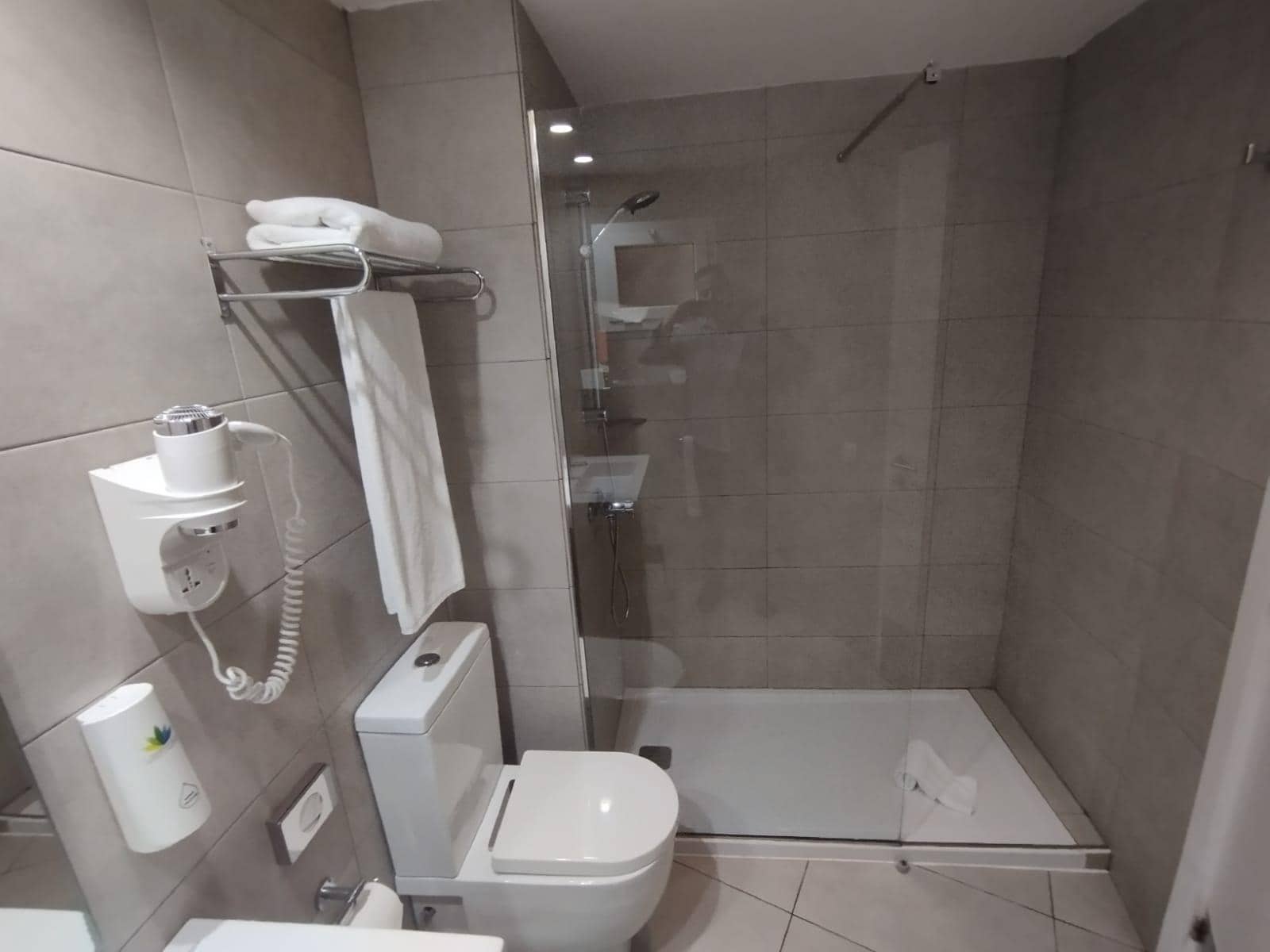 1 bedroom Apartment for sale in San Bartolome de Tirajana with pool garage - € 155,000 (Ref: 9882251)