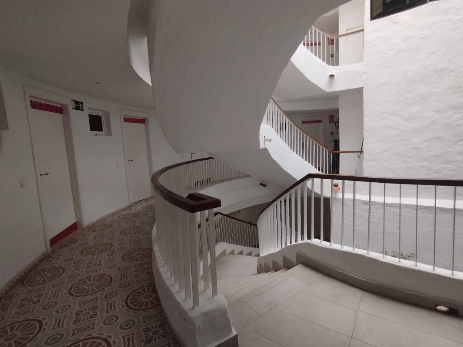 1 bedroom Apartment for sale in San Bartolome de Tirajana with pool garage - € 155,000 (Ref: 9882251)