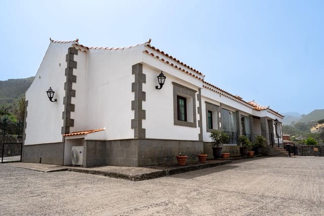 3 sypialnia Willa na sprzedaż w Vega de San Mateo z basenem garażem - 790 000 € (Ref: 9882252)
