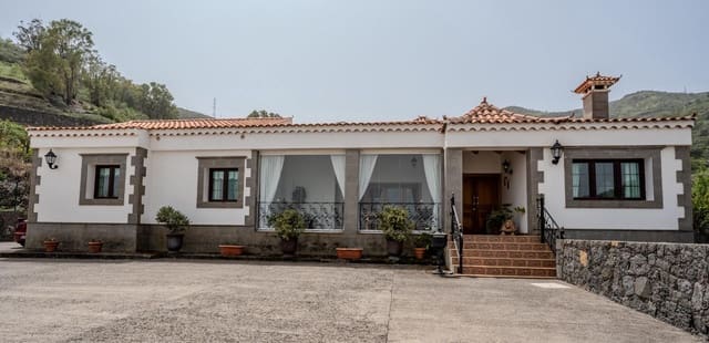 3 sypialnia Willa na sprzedaż w Vega de San Mateo z basenem garażem - 790 000 € (Ref: 9882252)