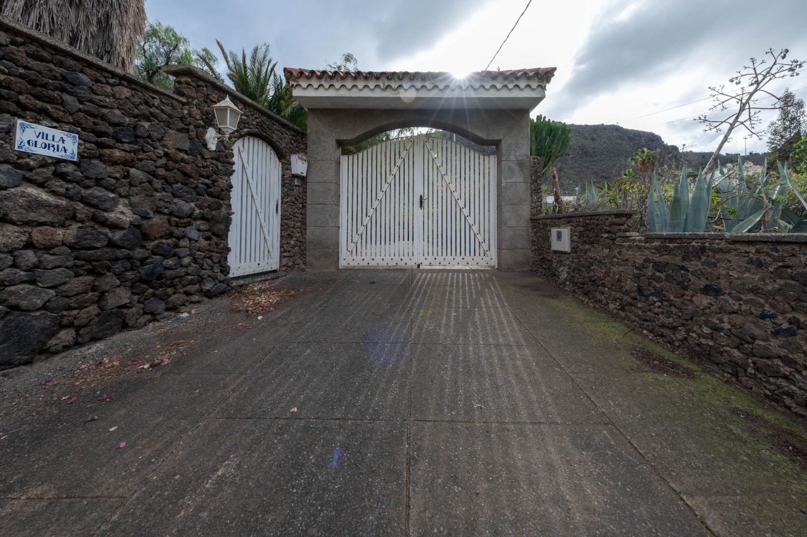 6 soverom Villa til salgs i Las Palmas de Gran Canaria - € 735 000 (Ref: 9882255)