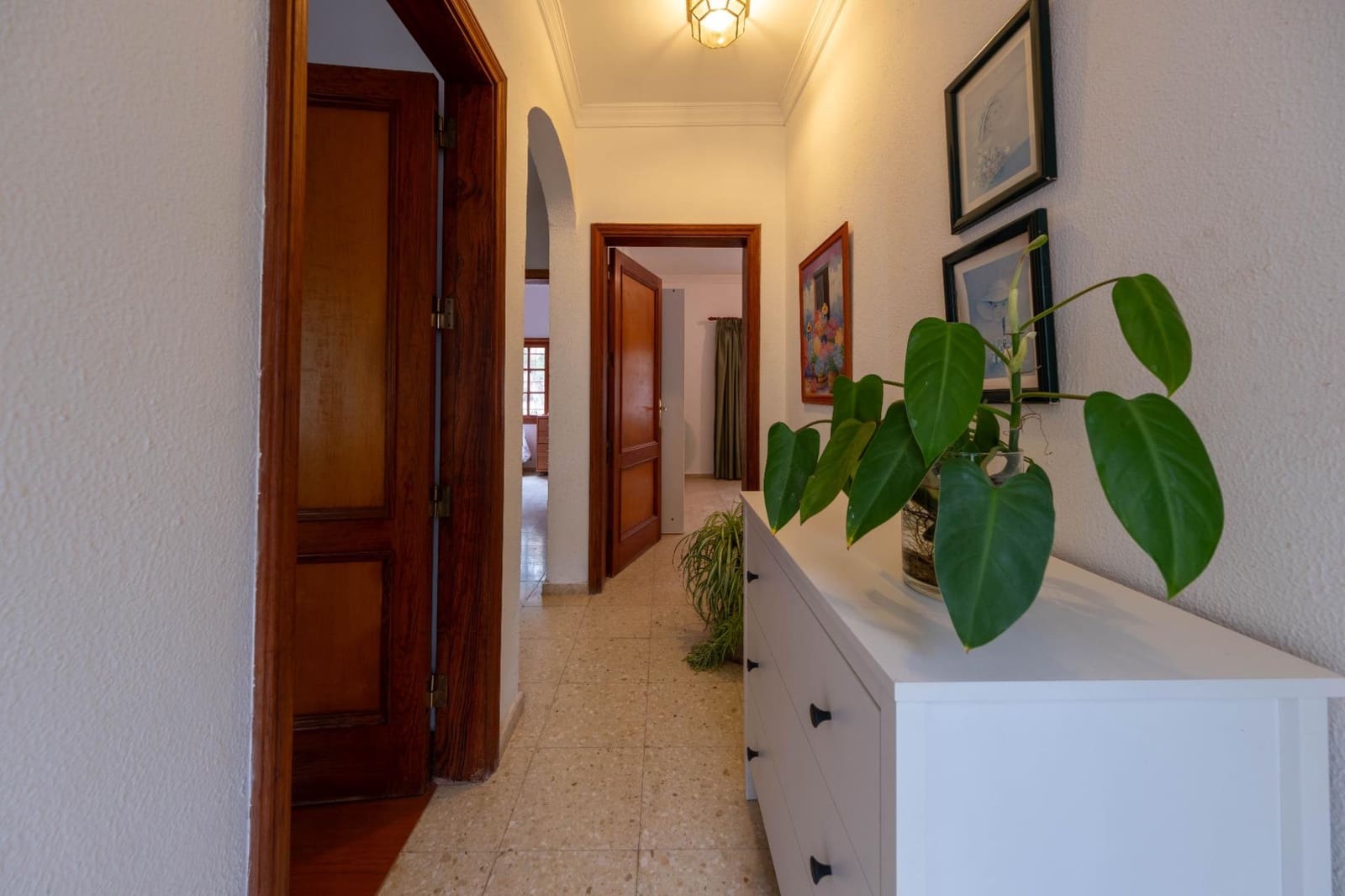 6 soverom Villa til salgs i Las Palmas de Gran Canaria - € 735 000 (Ref: 9882255)