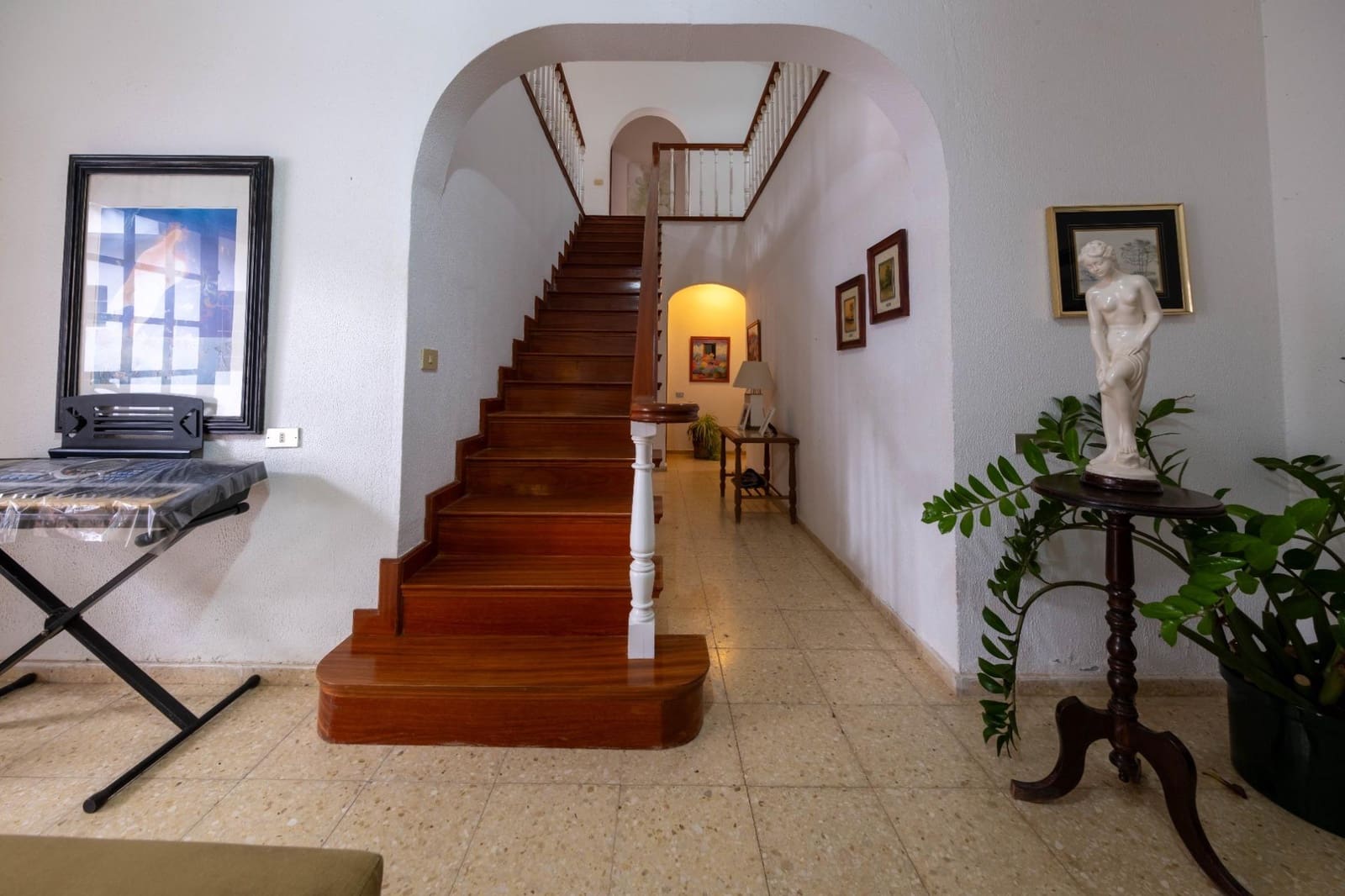 6 soverom Villa til salgs i Las Palmas de Gran Canaria - € 735 000 (Ref: 9882255)