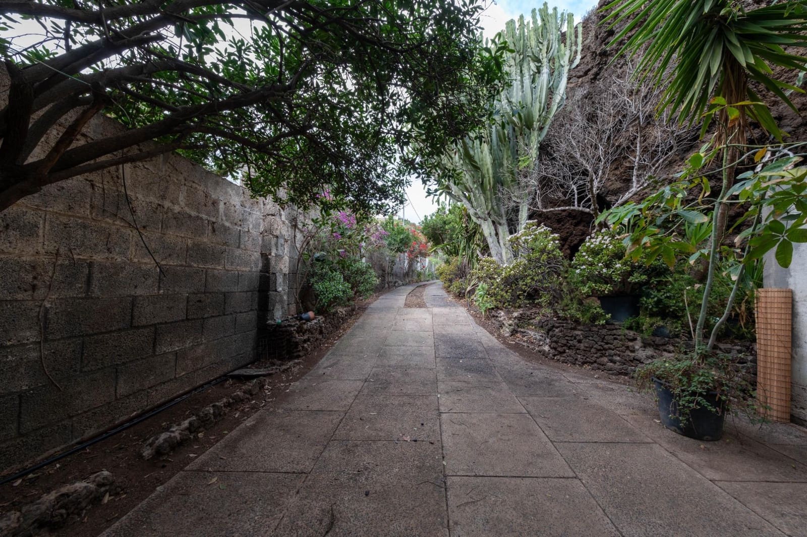 6 soverom Villa til salgs i Las Palmas de Gran Canaria - € 735 000 (Ref: 9882255)