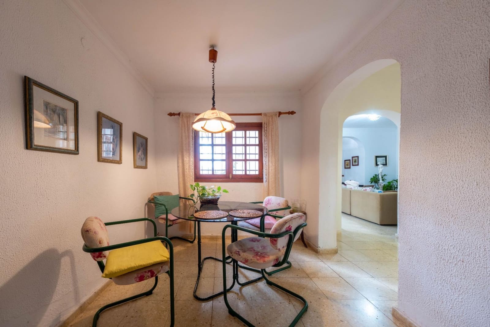 6 soverom Villa til salgs i Las Palmas de Gran Canaria - € 735 000 (Ref: 9882255)