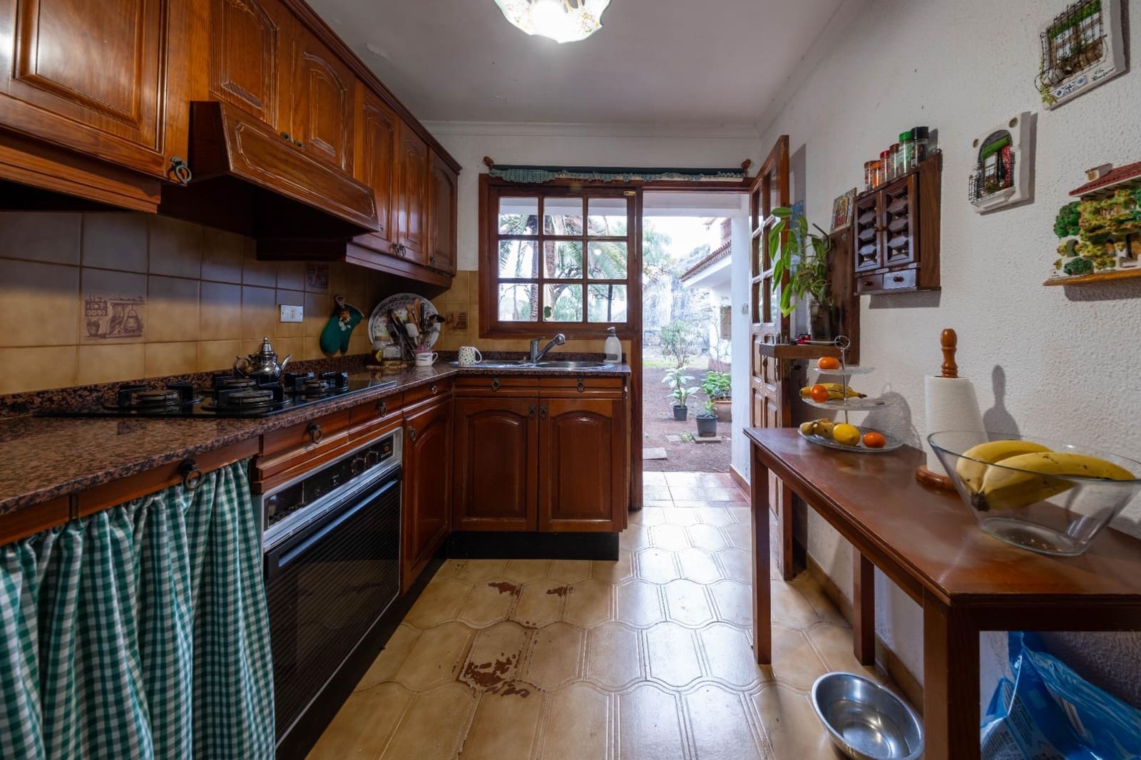 6 soverom Villa til salgs i Las Palmas de Gran Canaria - € 735 000 (Ref: 9882255)