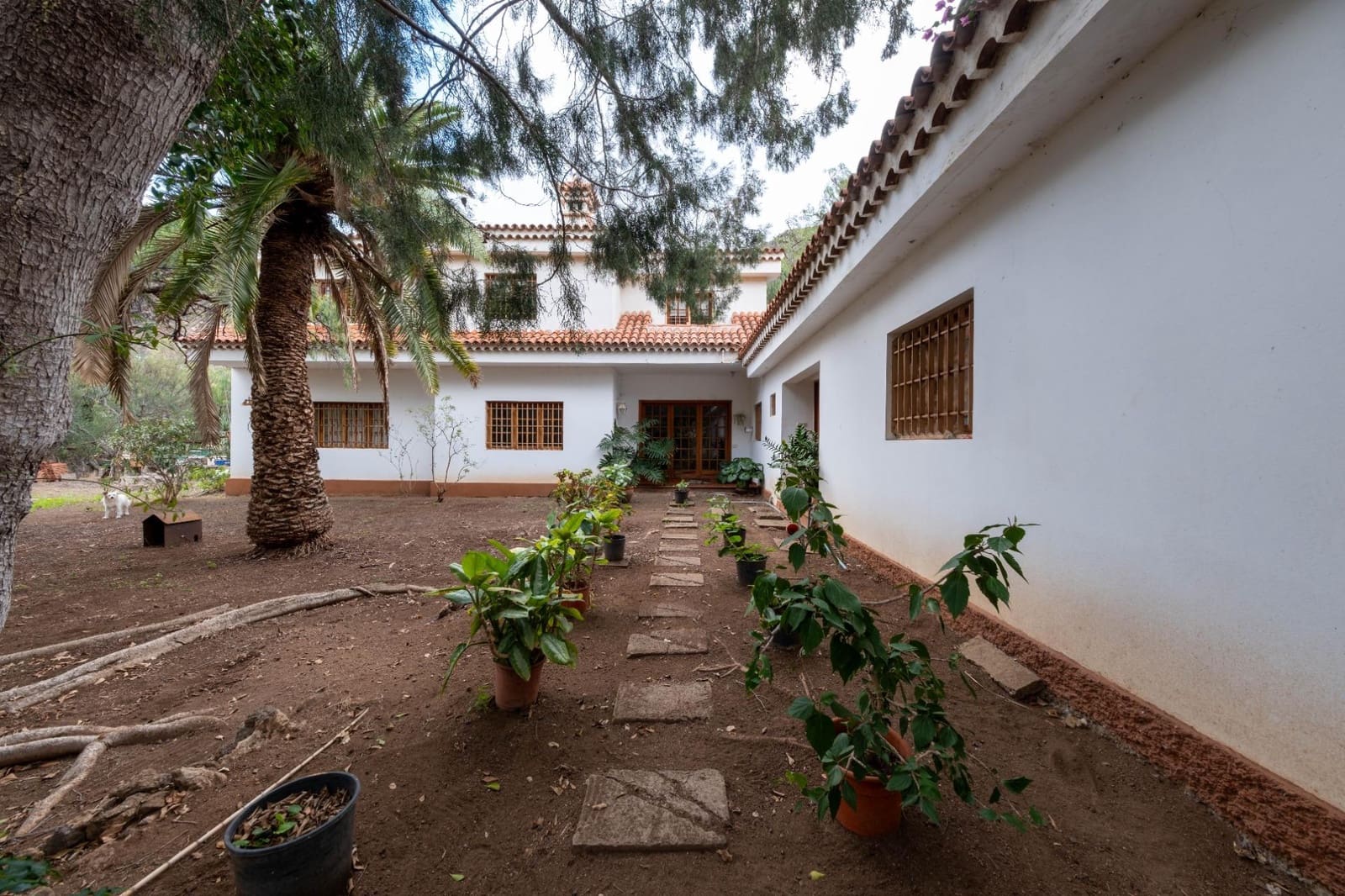 6 soverom Villa til salgs i Las Palmas de Gran Canaria - € 735 000 (Ref: 9882255)