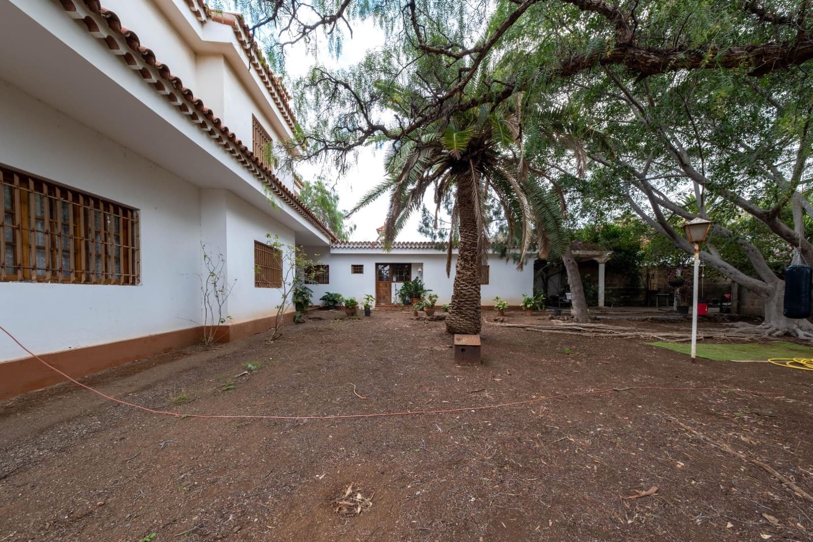 6 soverom Villa til salgs i Las Palmas de Gran Canaria - € 735 000 (Ref: 9882255)