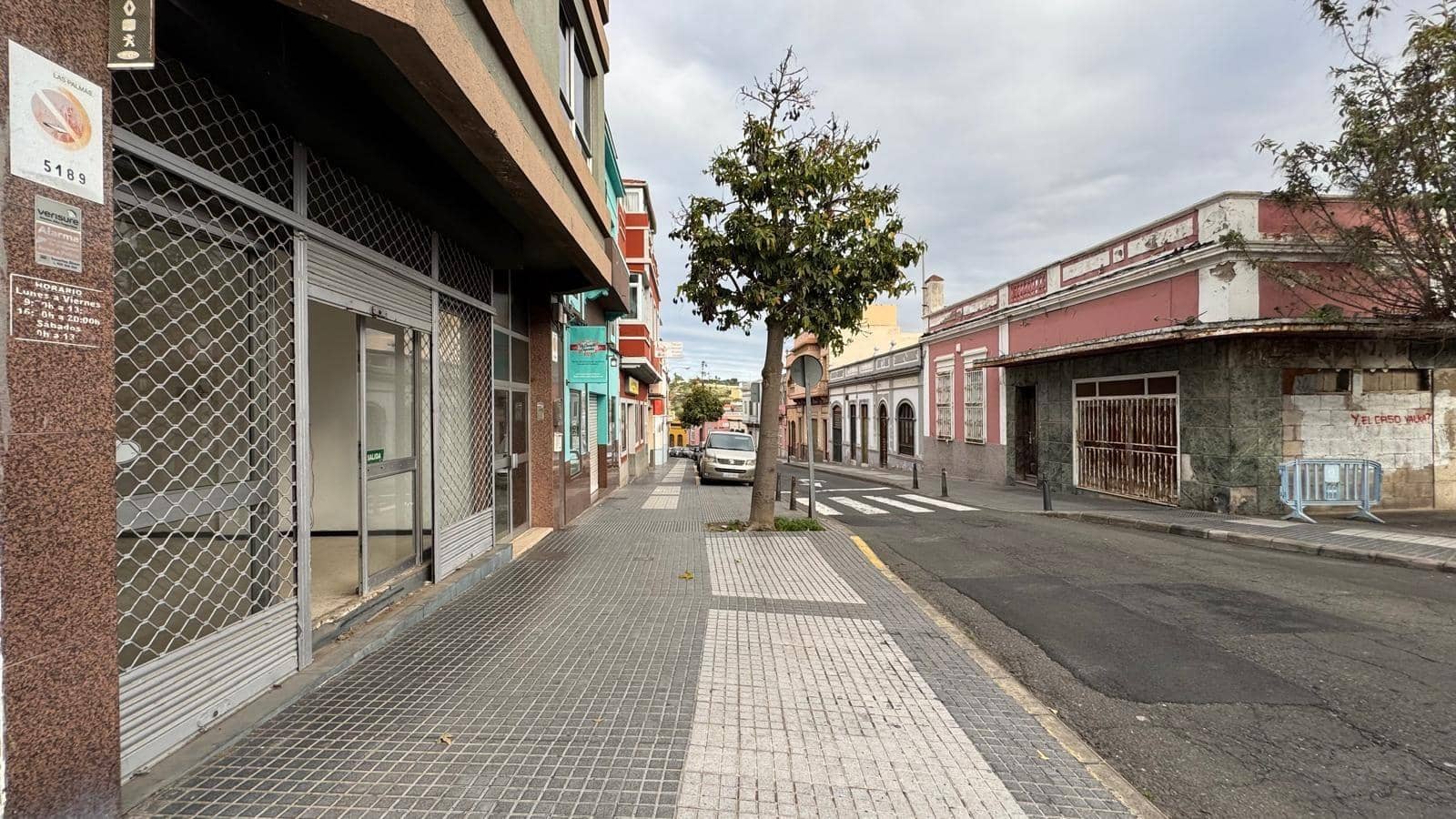 Comercial para venda em Las Palmas de Gran Canaria - 145 000 € (Ref: 9882256)