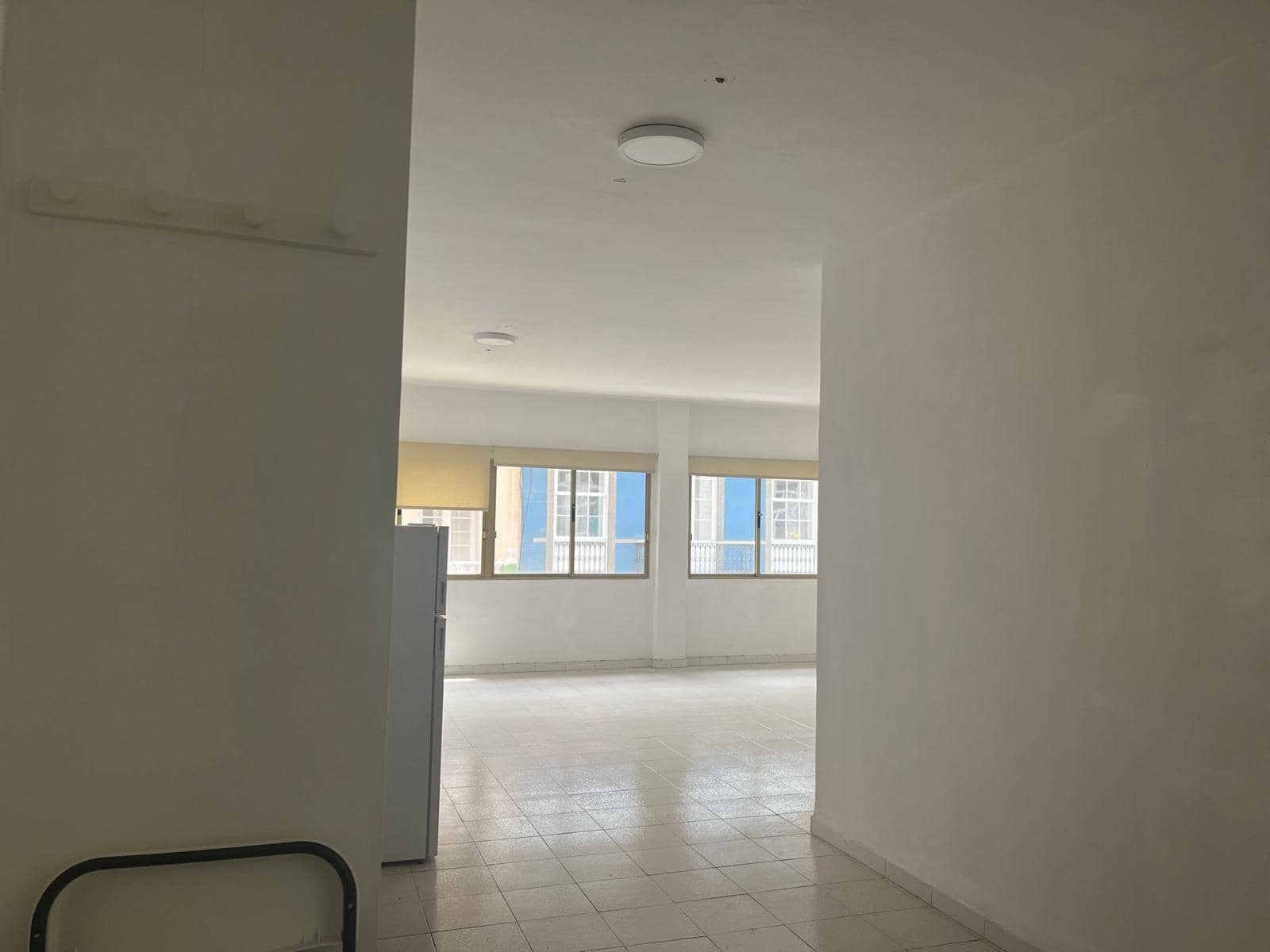 Office for rent in Las Palmas de Gran Canaria - € 600 (Ref: 9882257)