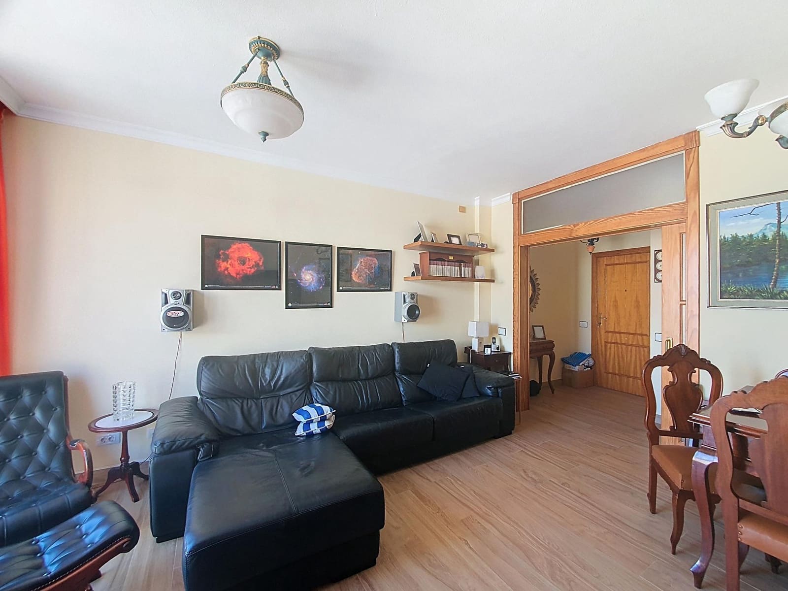 2 bedroom Flat for sale in Las Palmas de Gran Canaria - € 325,000 (Ref: 9882258)