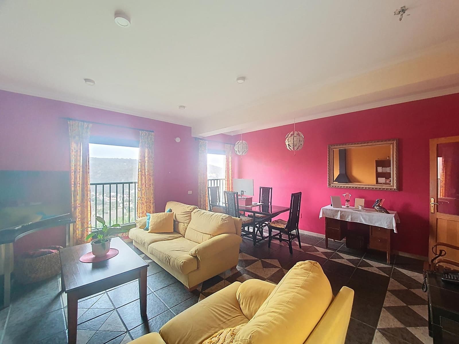 3 bedroom Semi-detached Villa for sale in Santa Brigida with garage - € 365,000 (Ref: 9882260)
