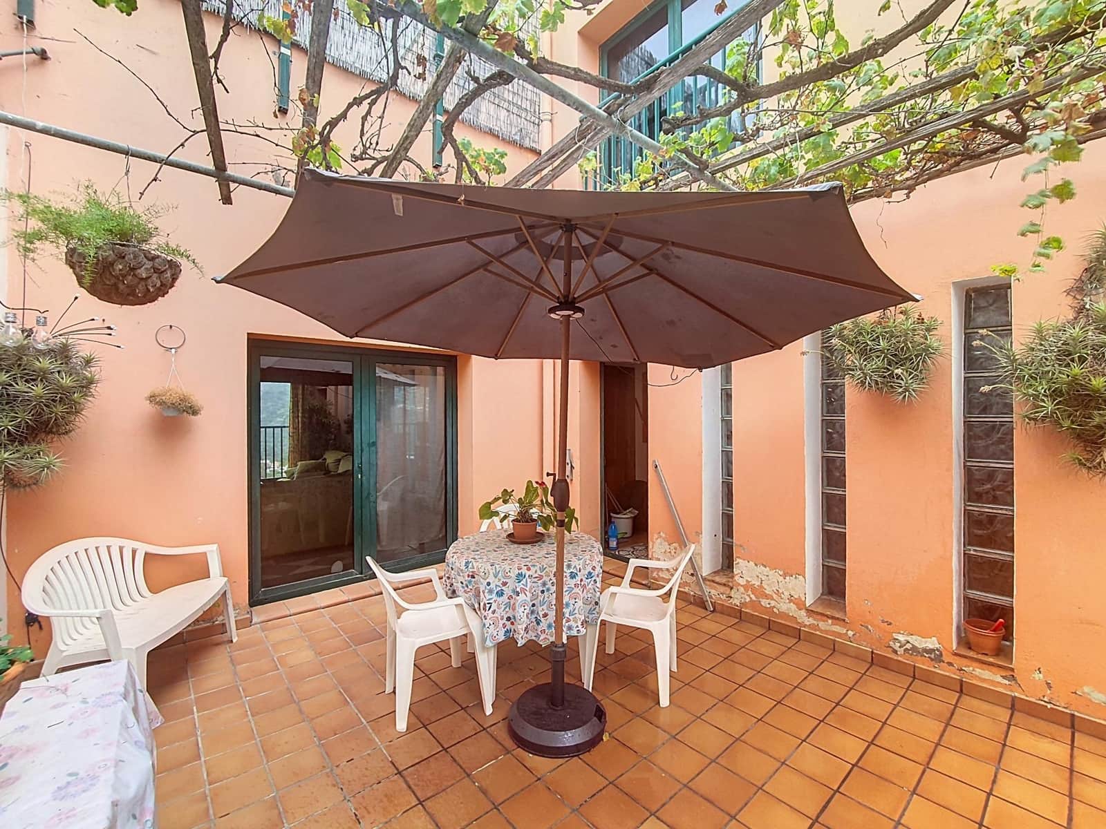 3 bedroom Semi-detached Villa for sale in Santa Brigida with garage - € 365,000 (Ref: 9882260)