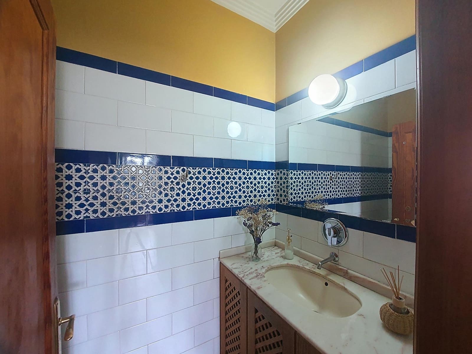 3 bedroom Semi-detached Villa for sale in Santa Brigida with garage - € 365,000 (Ref: 9882260)