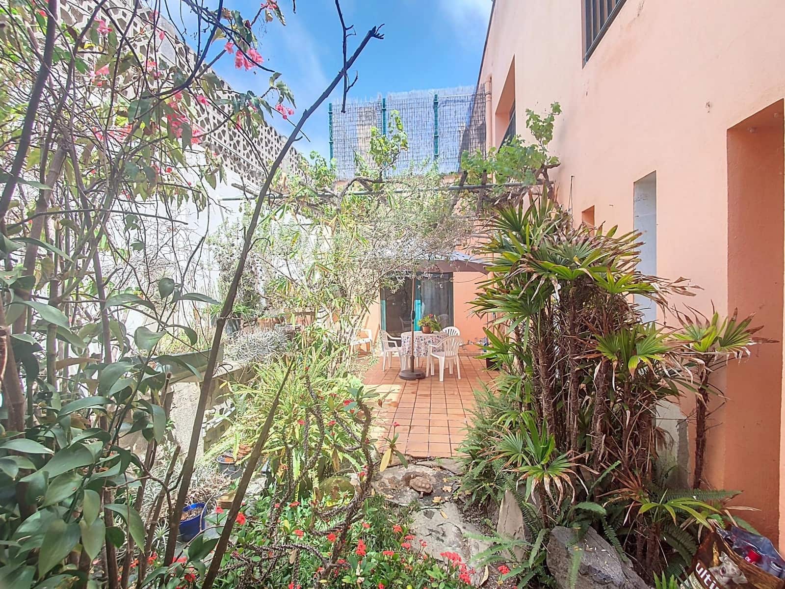 3 bedroom Semi-detached Villa for sale in Santa Brigida with garage - € 365,000 (Ref: 9882260)