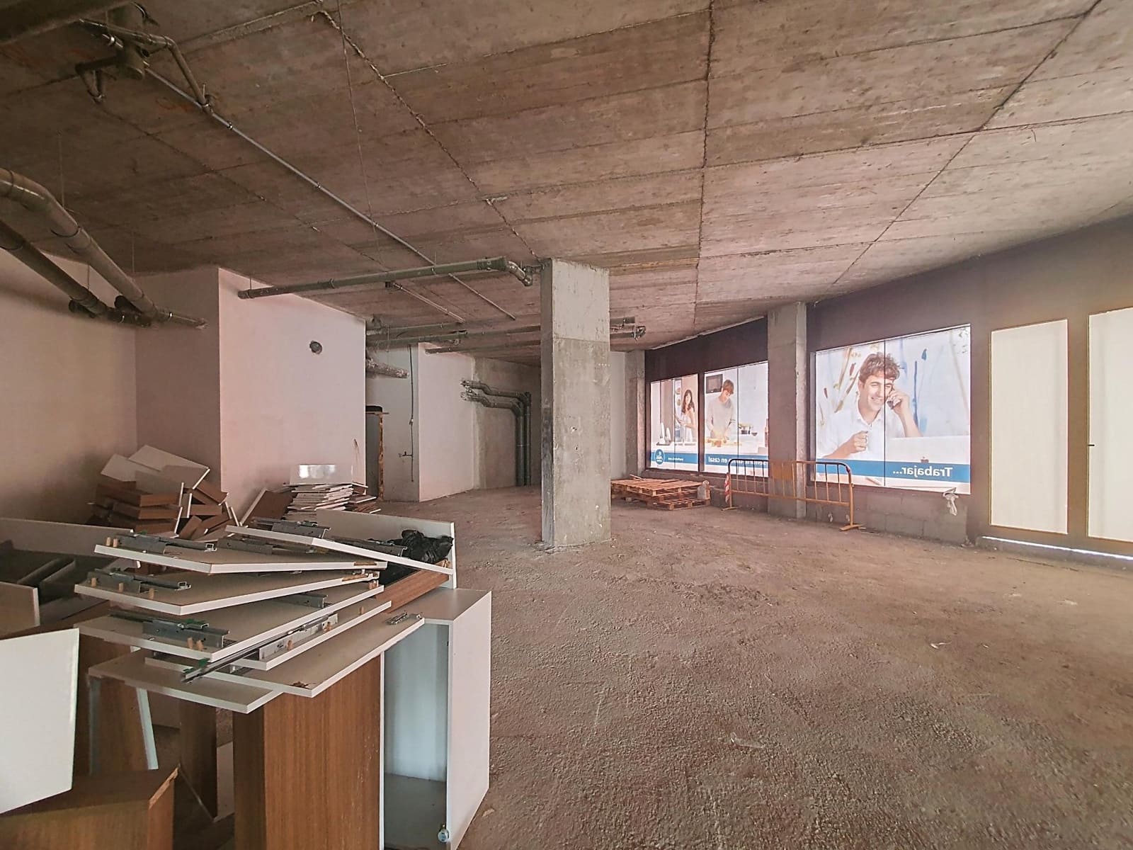 Commercial for rent in Las Palmas de Gran Canaria with garage - € 8,000 (Ref: 9882262)
