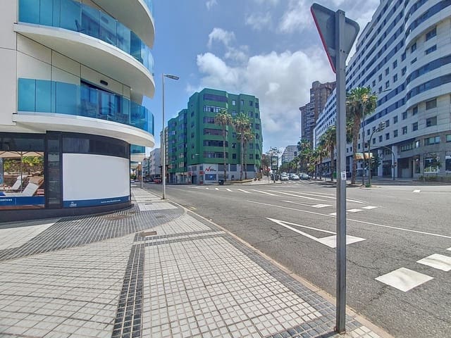 Kommersiell til leie i Las Palmas de Gran Canaria med garasje - € 8 000 (Ref: 9882262)