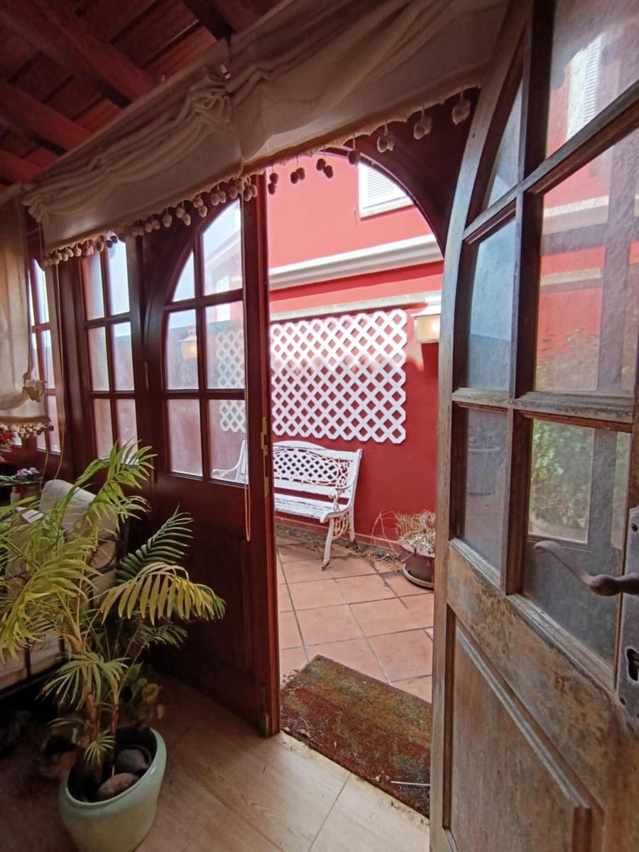 3 bedroom Semi-detached Villa for sale in Las Palmas de Gran Canaria with garage - € 479,000 (Ref: 9882266)