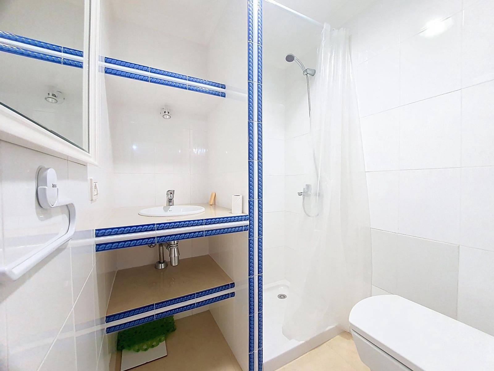 3 bedroom Flat for sale in Las Palmas de Gran Canaria - € 270,000 (Ref: 9882268)