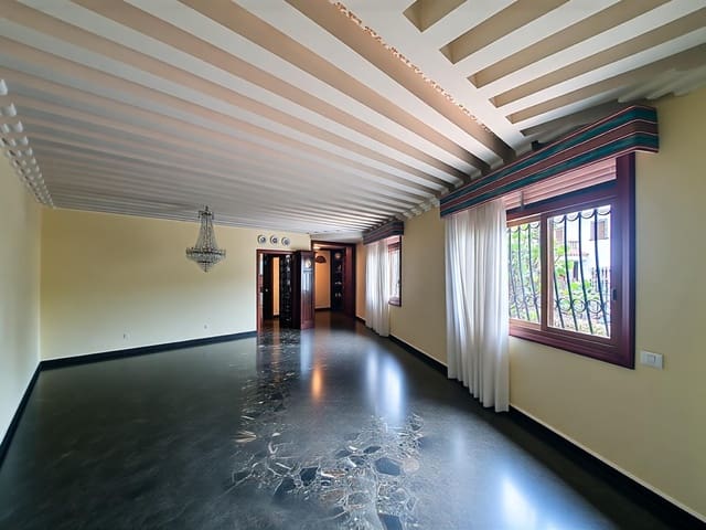 5 sovrum Villa till salu i Ciudad Jardín, Las Palmas de Gran Canaria med garage - 995 000 € (Ref: 9882269)