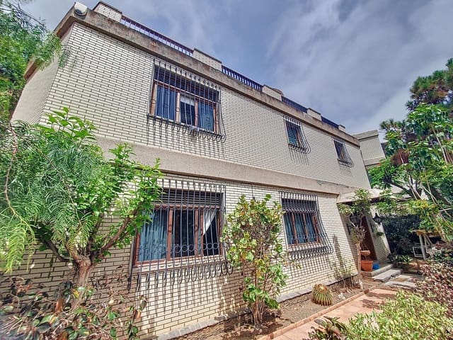 5 sovrum Villa till salu i Ciudad Jardín, Las Palmas de Gran Canaria med garage - 995 000 € (Ref: 9882269)