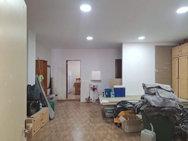Erhverv til salg i Santa Lucía de Tirajana - € 86.000 (Ref: 9882270)