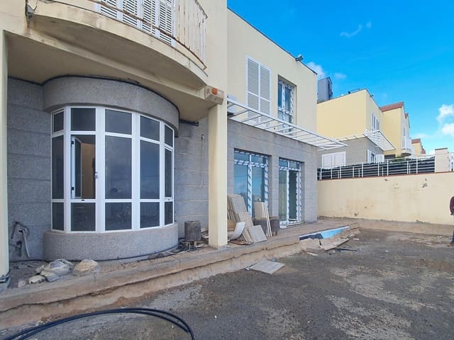 8 soveværelse Villa til salg i Schamann - Rehoyas, Las Palmas de Gran Canaria med garage - € 630.000 (Ref: 9882275)