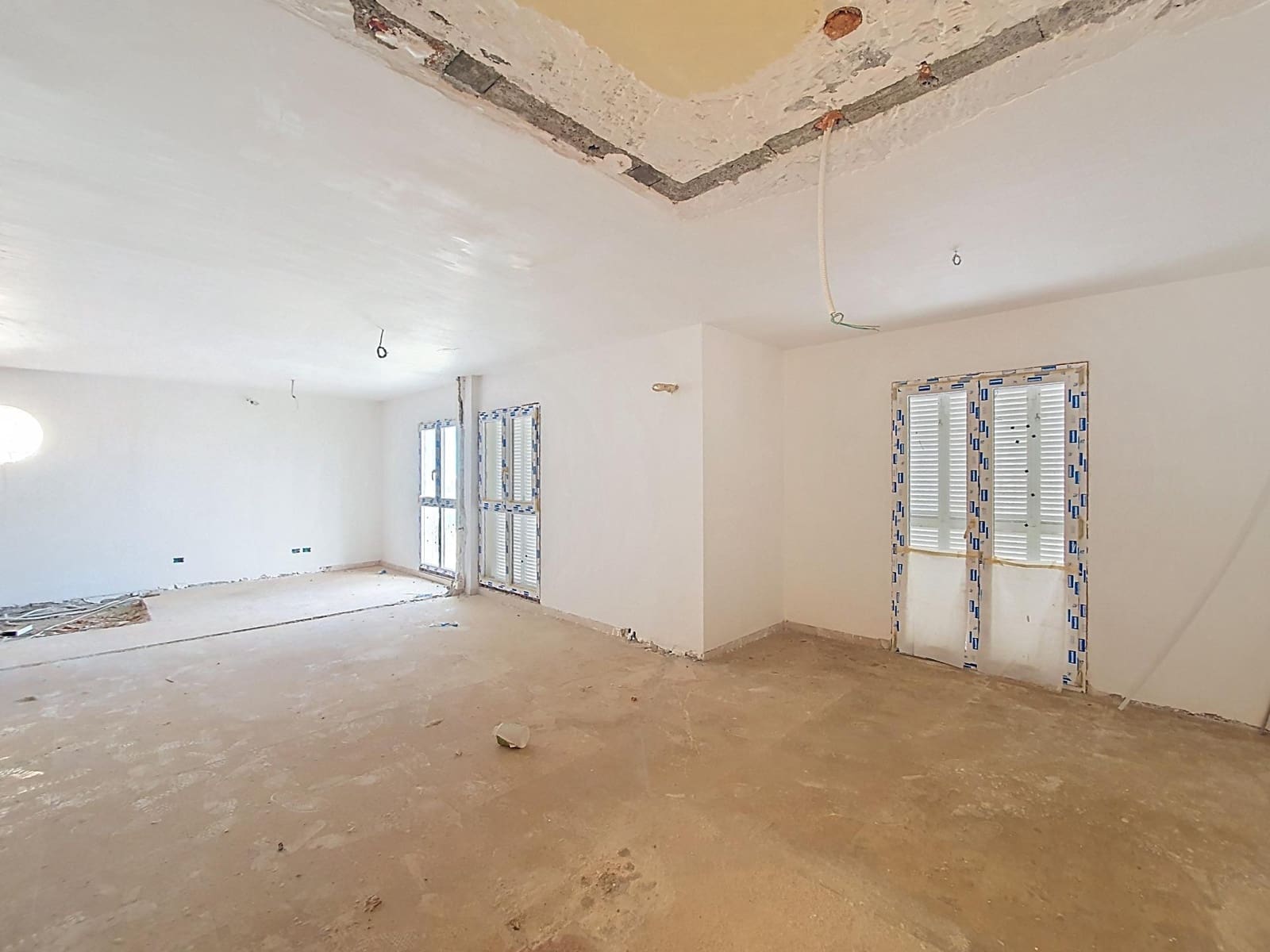 8 soveværelse Villa til salg i Las Palmas de Gran Canaria med garage - € 630.000 (Ref: 9882275)