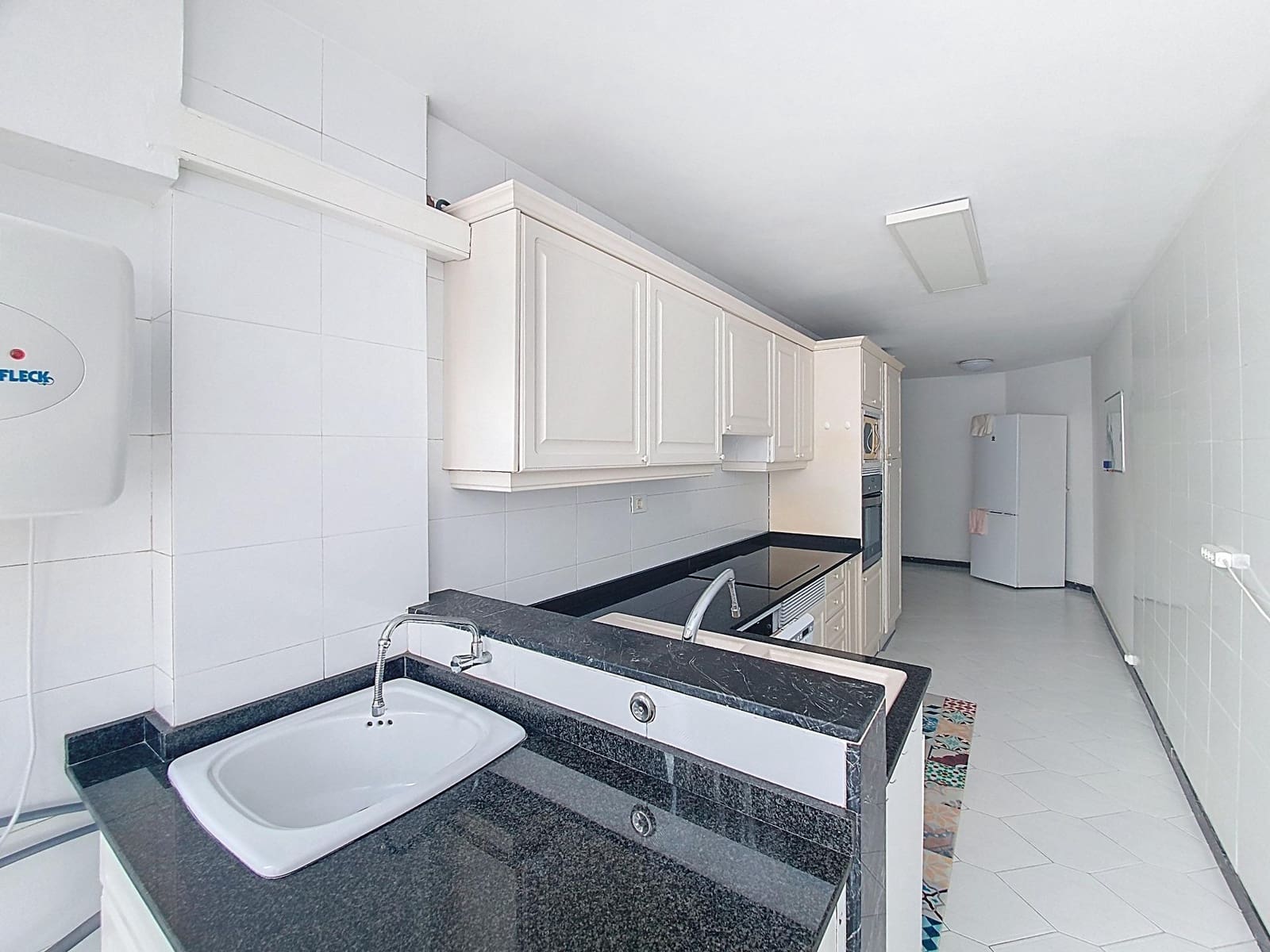 3 bedroom Flat for sale in Las Palmas de Gran Canaria - € 525,000 (Ref: 9882277)