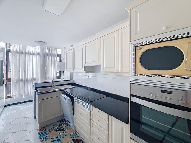 3 soverom Leilighet til salgs i Alcaravaneras, Las Palmas de Gran Canaria - € 525 000 (Ref: 9882277)