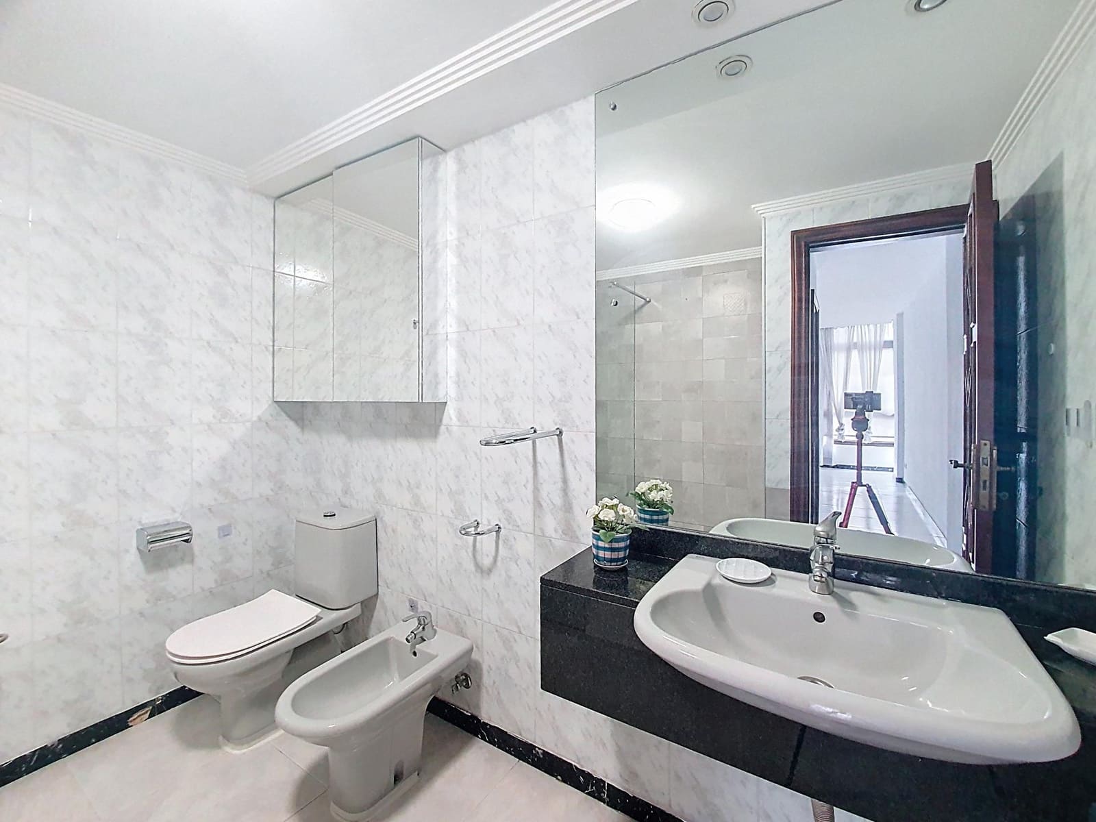 3 bedroom Flat for sale in Las Palmas de Gran Canaria - € 525,000 (Ref: 9882277)