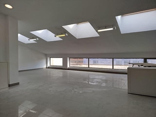 2 soverom Kontor til leie i Las Palmas de Gran Canaria - € 800 (Ref: 9882278)