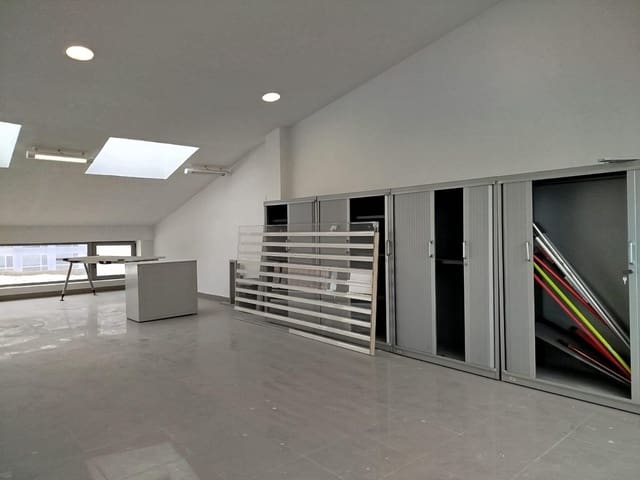 2 camera da letto Ufficio da affittare in Las Palmas de Gran Canaria - 800 € (Rif: 9882278)