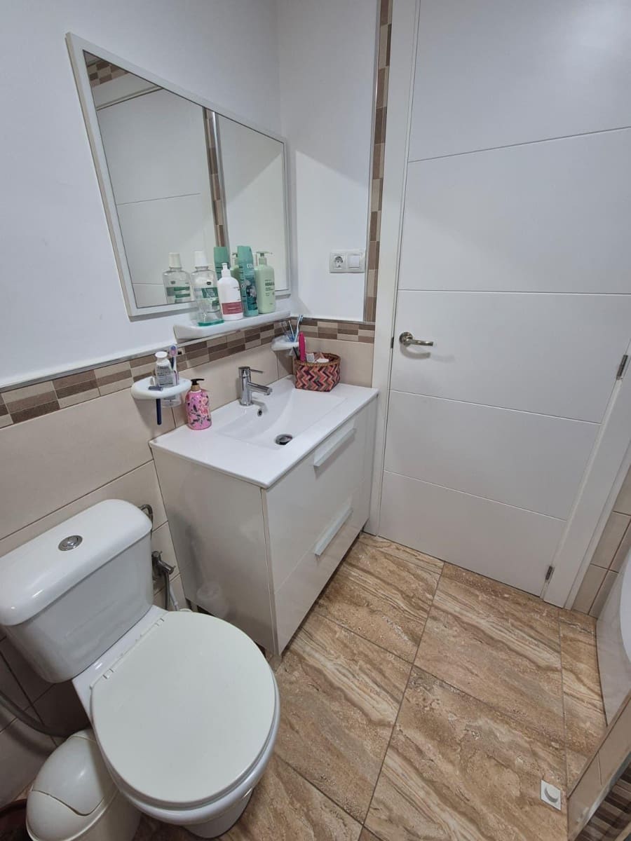 2 slaapkamer Flat te koop in Corralejo - € 225.000 (Ref: 9882282)