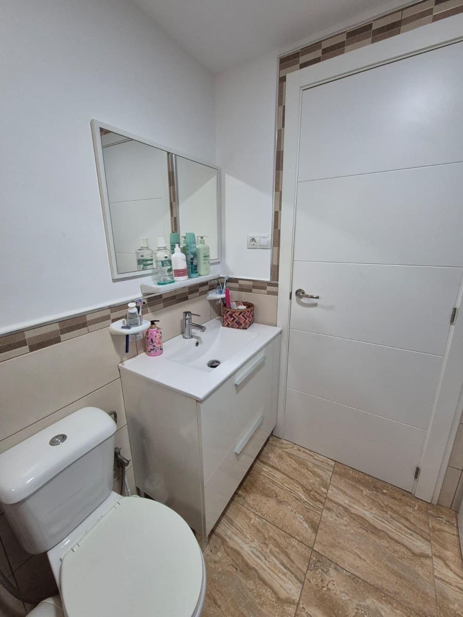 2 slaapkamer Flat te koop in Corralejo - € 225.000 (Ref: 9882282)