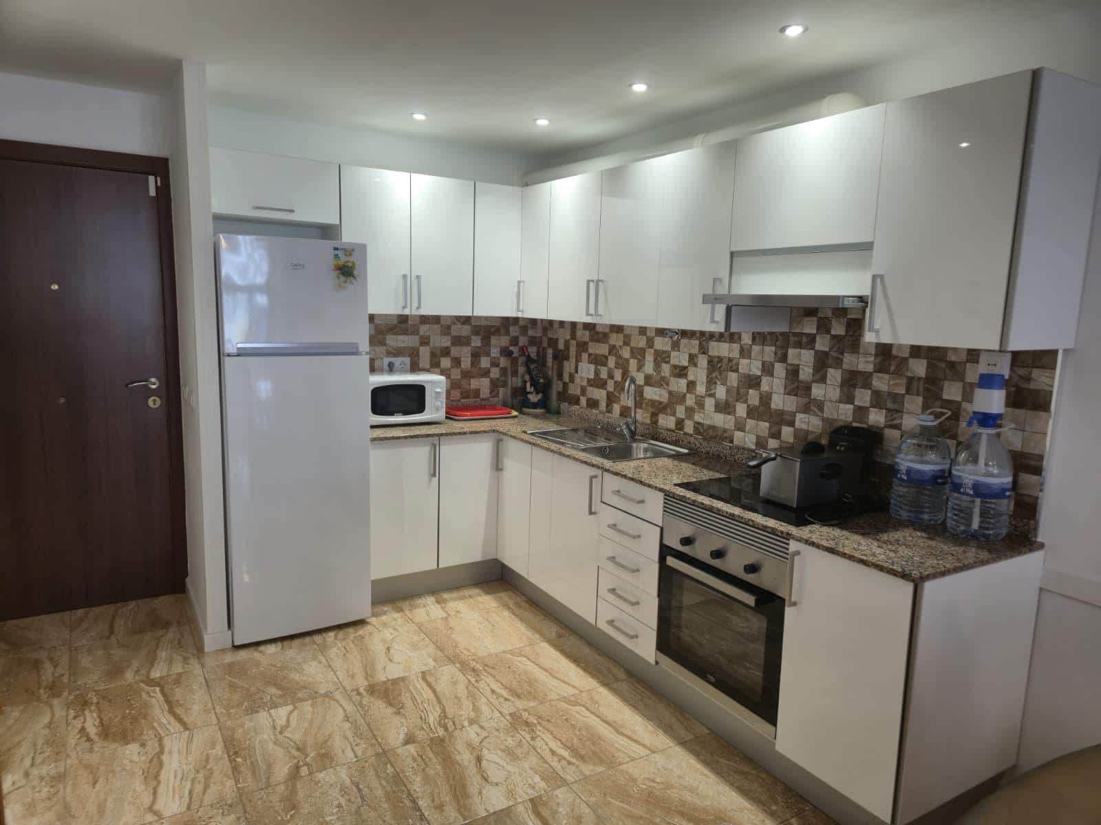2 slaapkamer Flat te koop in Corralejo - € 225.000 (Ref: 9882282)