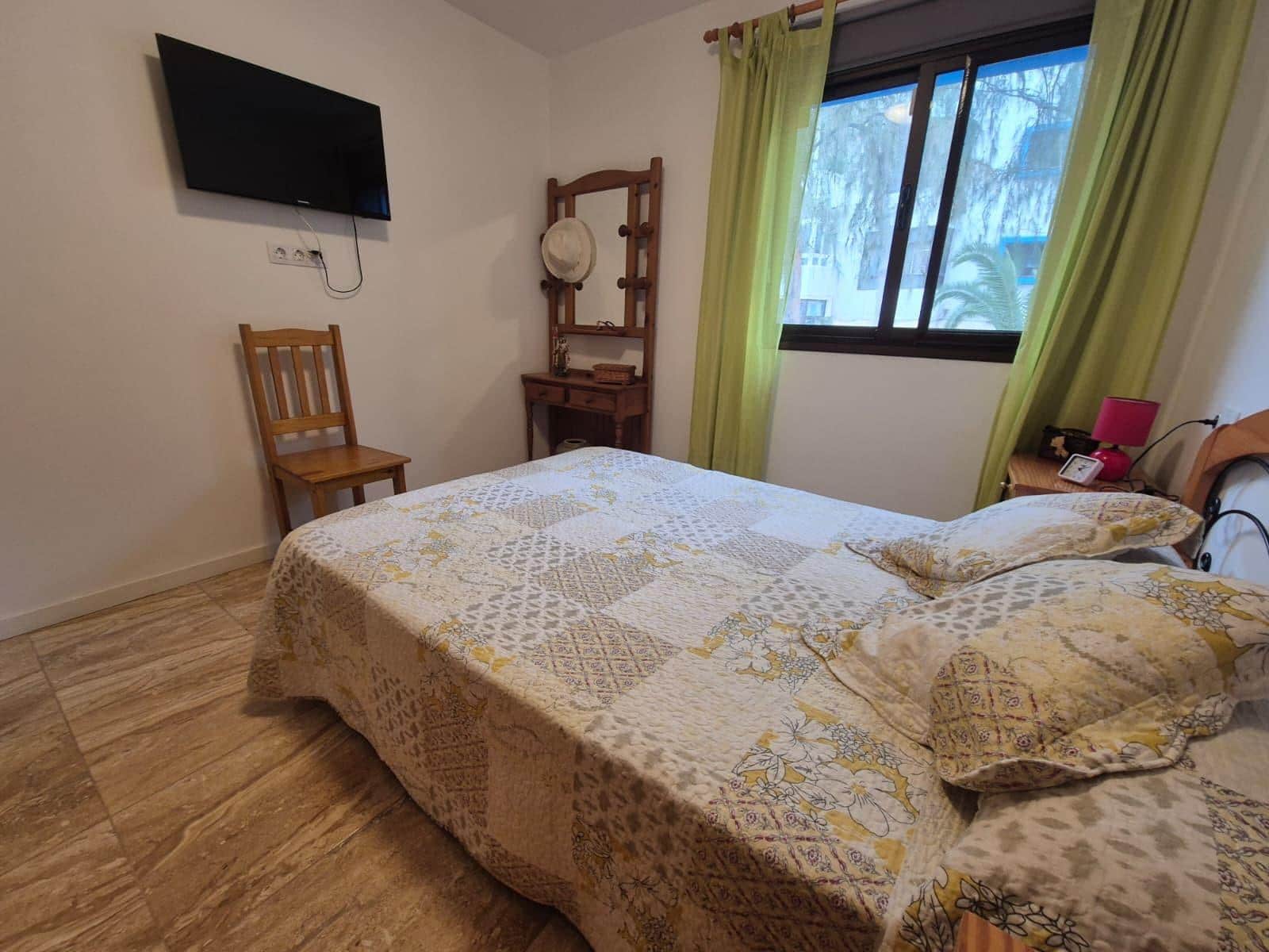 2 slaapkamer Flat te koop in Corralejo - € 225.000 (Ref: 9882282)