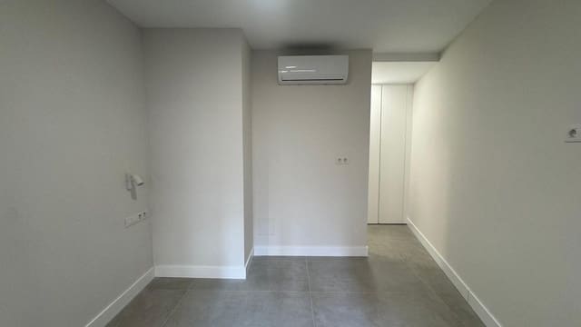 1 soveværelse Lejlighed til leje i Isleta, Las Palmas de Gran Canaria - € 1.000 (Ref: 9882283)