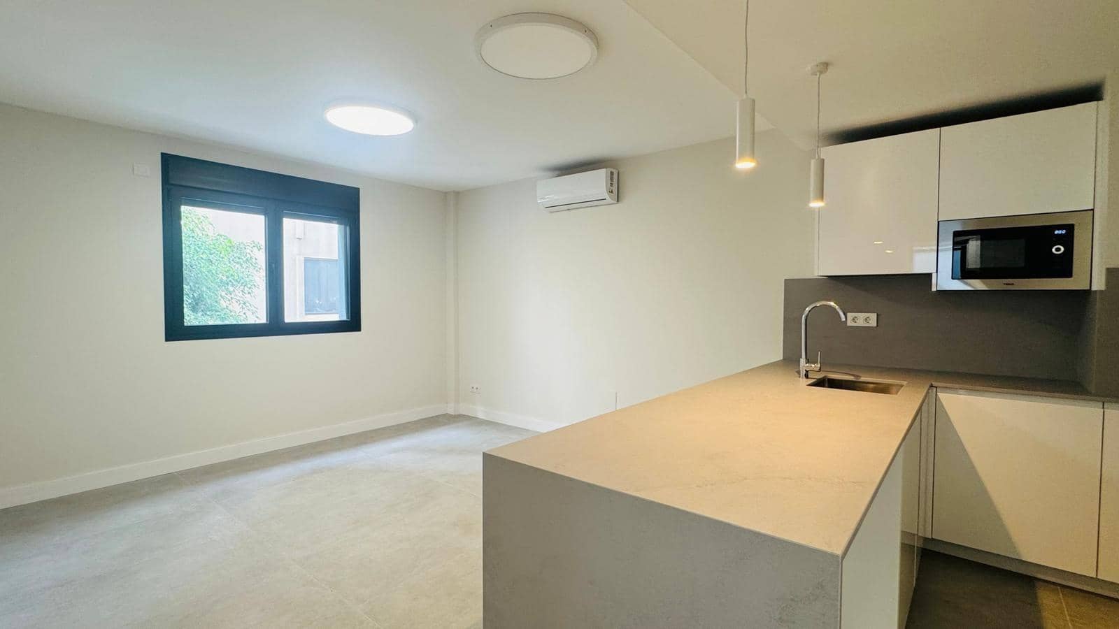 2 soveværelse Lejlighed til leje i Las Palmas de Gran Canaria - € 1.200 (Ref: 9882284)