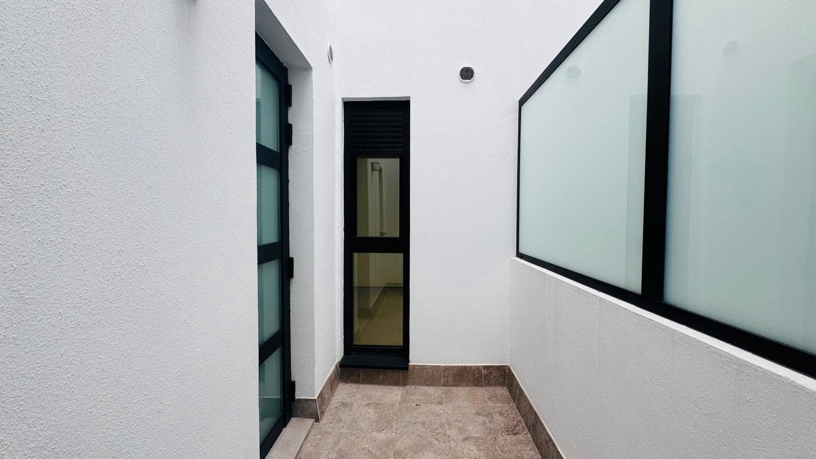 2 soveværelse Lejlighed til leje i Las Palmas de Gran Canaria - € 1.200 (Ref: 9882284)