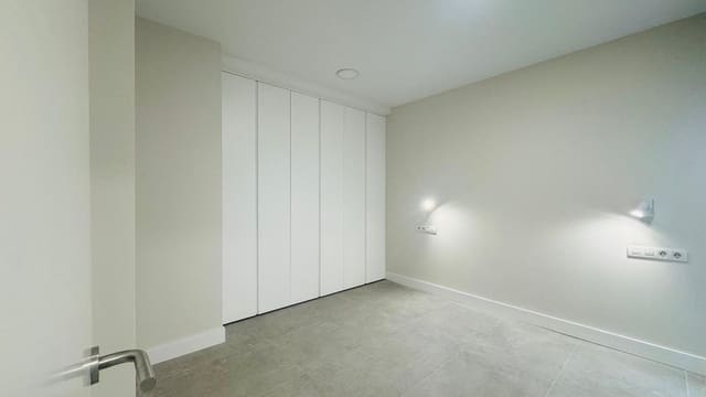 2 soveværelse Lejlighed til leje i Isleta, Las Palmas de Gran Canaria - € 1.200 (Ref: 9882284)