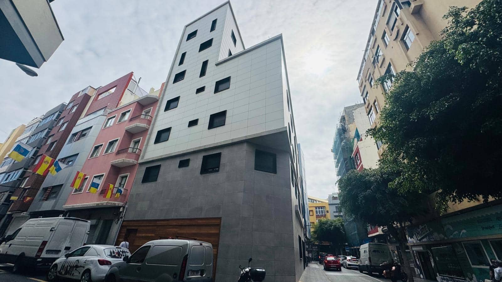 2 soveværelse Lejlighed til leje i Las Palmas de Gran Canaria - € 1.200 (Ref: 9882284)