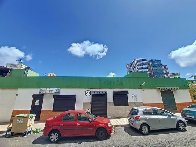 Commercieel te koop in Escaleritas, Las Palmas de Gran Canaria - € 490.000 (Ref: 9882286)